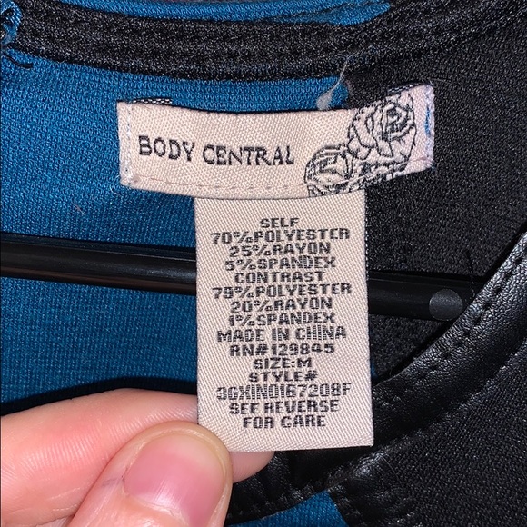 Dress - Picture 3 of 3